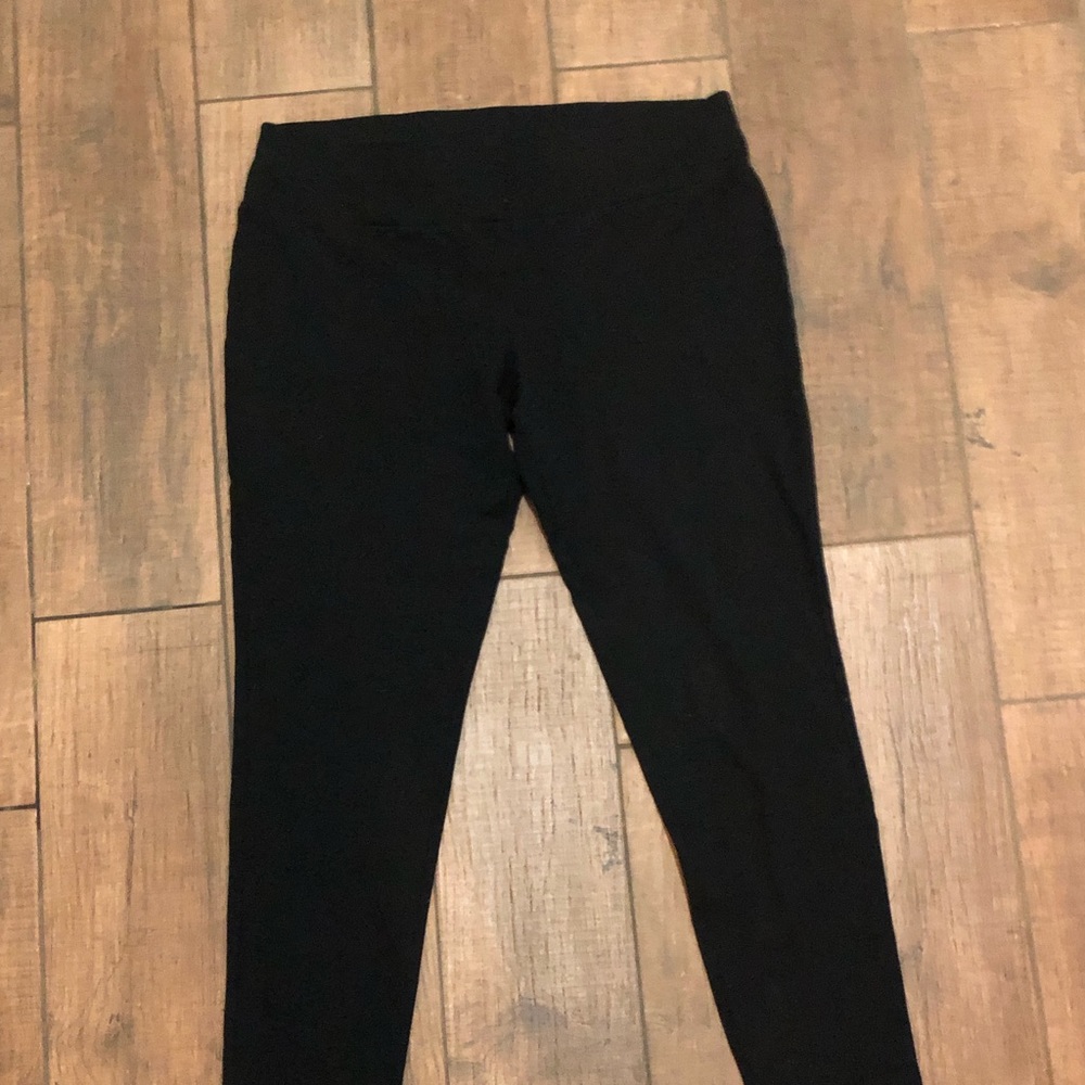 The leggings are comfortable to wear and are really nice just wasn’t for me